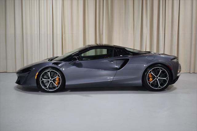 new 2025 McLaren Artura car, priced at $307,798