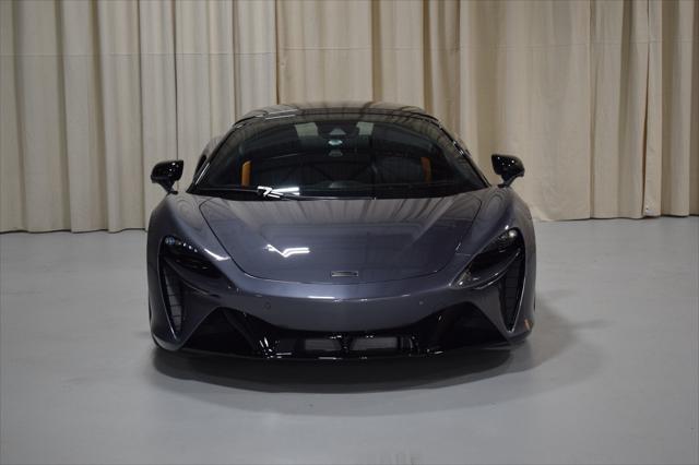 new 2025 McLaren Artura car, priced at $307,798