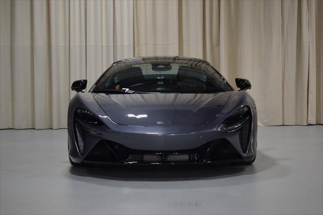 new 2025 McLaren Artura car, priced at $307,798