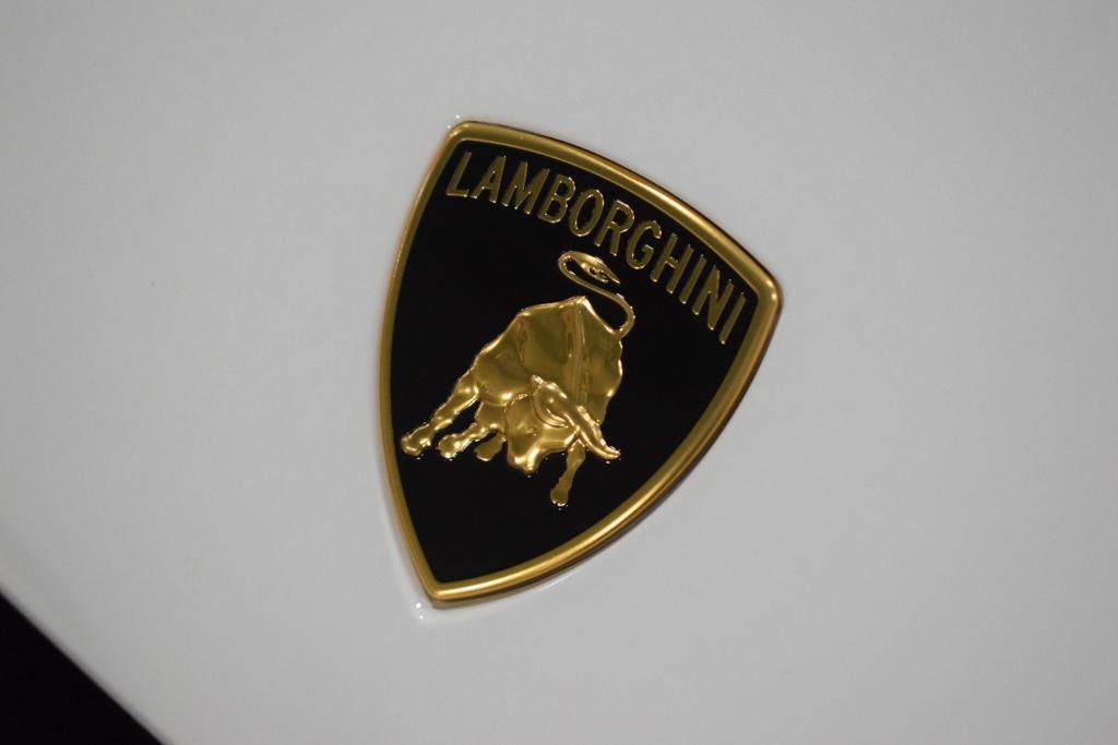 used 2023 Lamborghini Urus car, priced at $299,999
