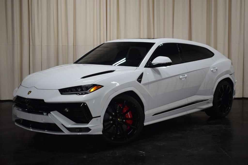 used 2023 Lamborghini Urus car, priced at $299,999