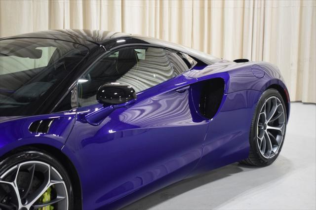 new 2025 McLaren Artura car, priced at $334,800