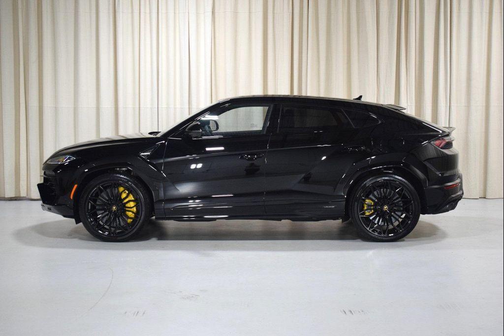 used 2025 Lamborghini Urus car, priced at $314,999