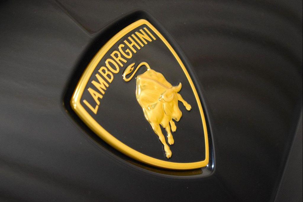 used 2025 Lamborghini Urus car, priced at $314,999