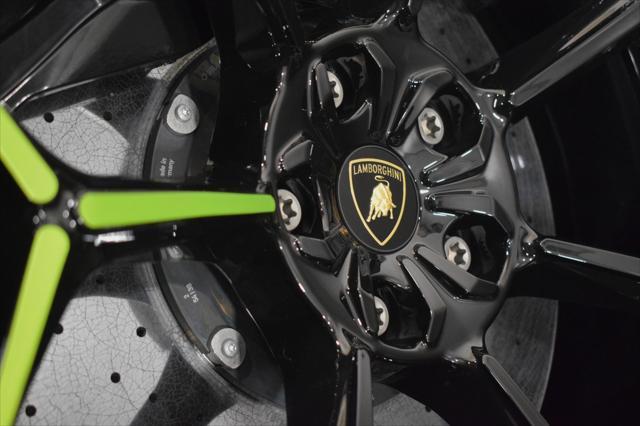 used 2023 Lamborghini Urus car, priced at $274,999