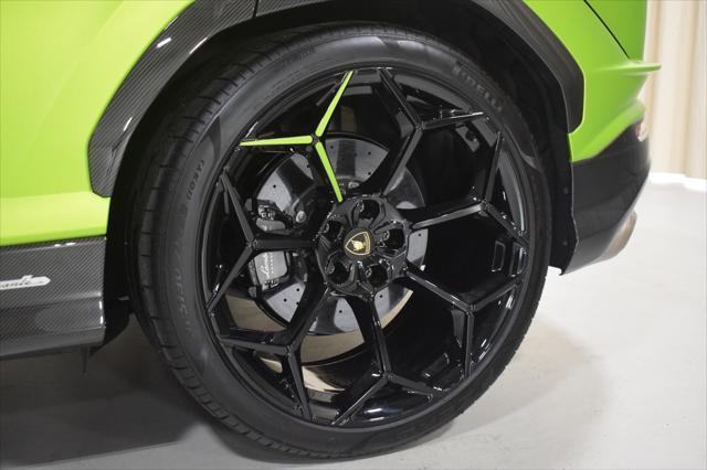 used 2023 Lamborghini Urus car, priced at $274,999