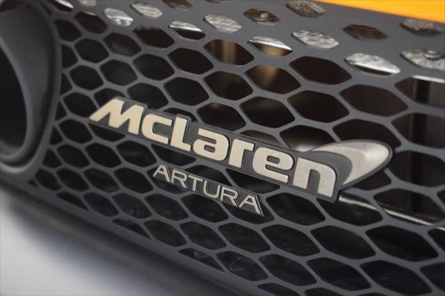 new 2025 McLaren Artura car, priced at $312,958