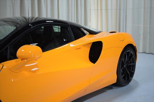 new 2025 McLaren Artura car, priced at $312,958