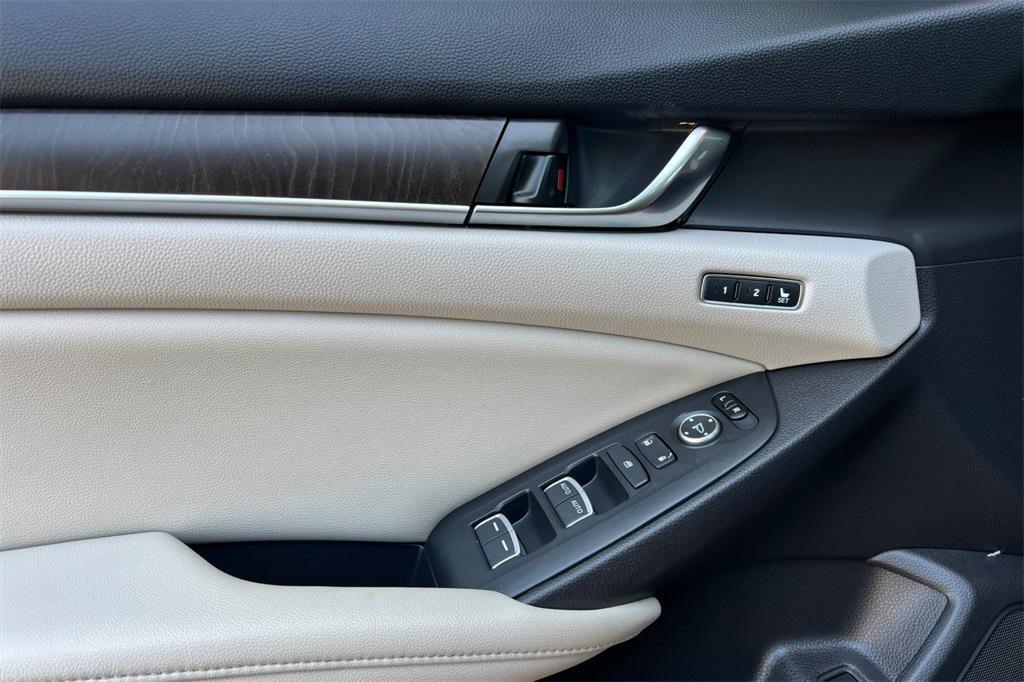used 2019 Honda Accord Hybrid car, priced at $25,981