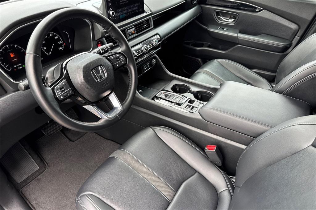 used 2023 Honda Pilot car, priced at $36,981