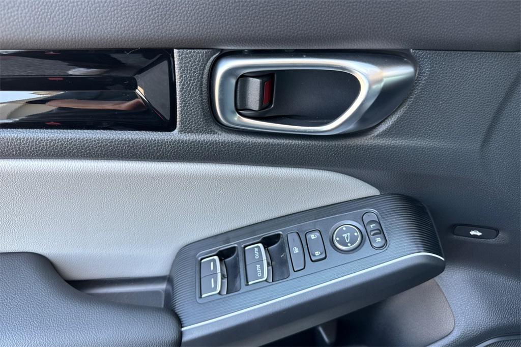 used 2025 Honda Civic Hybrid car, priced at $31,485