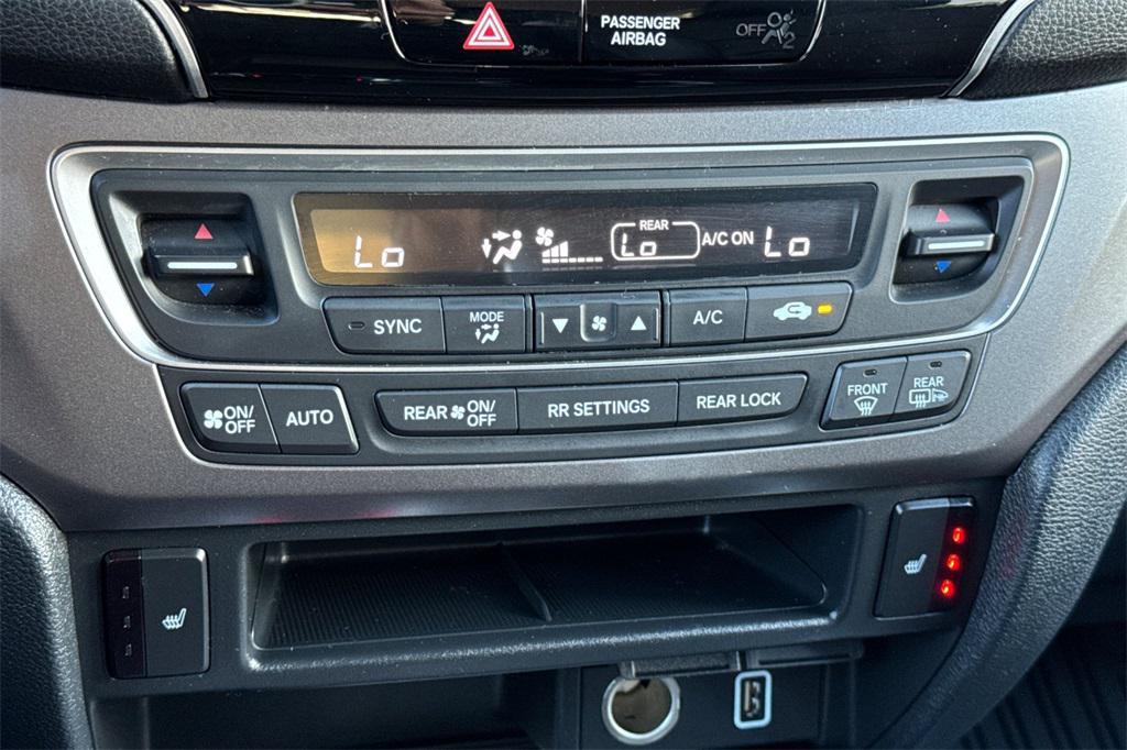 used 2022 Honda Pilot car, priced at $30,981