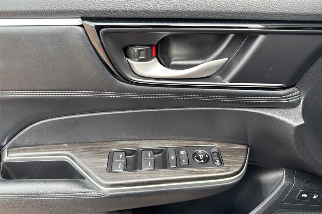 used 2019 Honda Clarity Plug-In Hybrid car, priced at $21,981