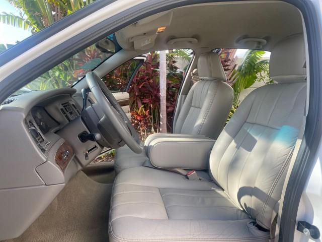 used 2007 Mercury Grand Marquis car, priced at $10,900