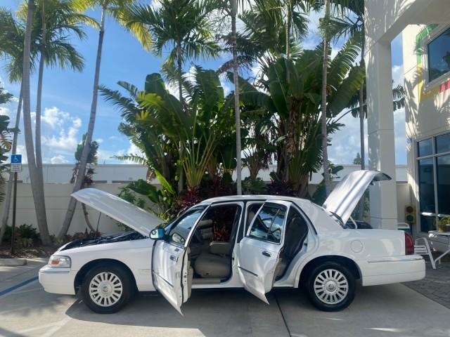 used 2007 Mercury Grand Marquis car, priced at $10,900