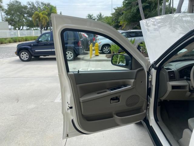 used 2005 Jeep Grand Cherokee car, priced at $8,900