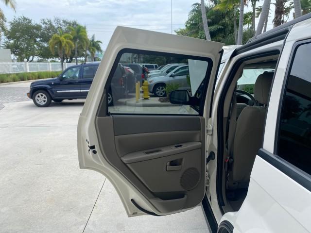 used 2005 Jeep Grand Cherokee car, priced at $8,900