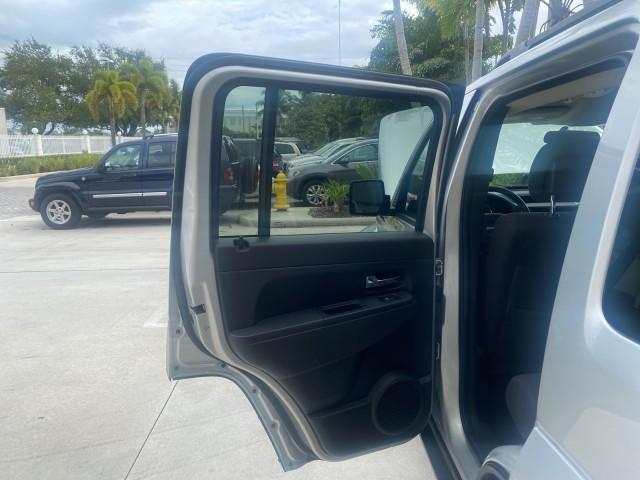 used 2010 Jeep Liberty car, priced at $6,900