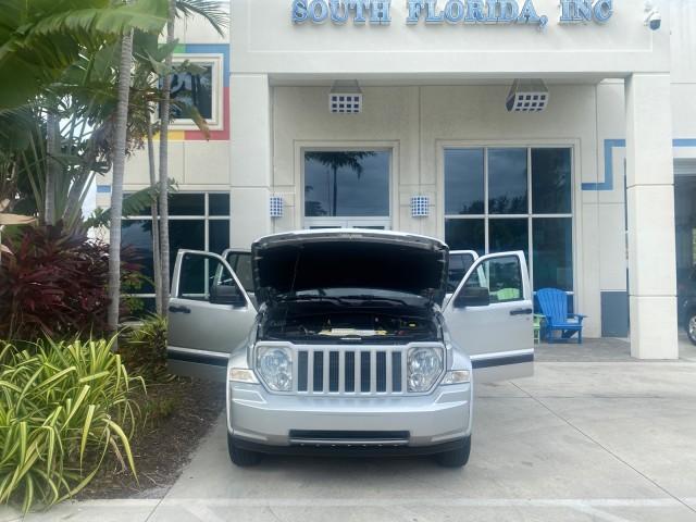 used 2010 Jeep Liberty car, priced at $6,900