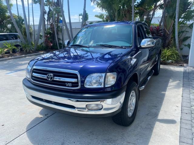 used 2000 Toyota Tundra car, priced at $11,900