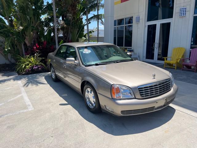 used 2000 Cadillac DeVille car, priced at $8,900