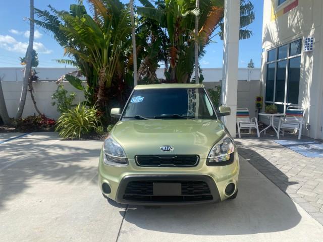 used 2013 Kia Soul car, priced at $8,900