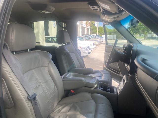 used 2002 Chevrolet Suburban car, priced at $15,900