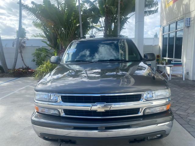 used 2002 Chevrolet Suburban car, priced at $15,900