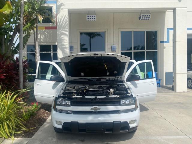 used 2002 Chevrolet TrailBlazer EXT car, priced at $10,900
