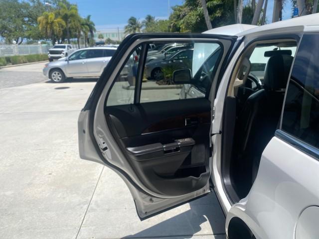 used 2011 Lincoln MKX car, priced at $14,900