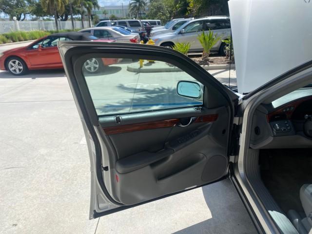 used 2005 Cadillac DeVille car, priced at $10,900