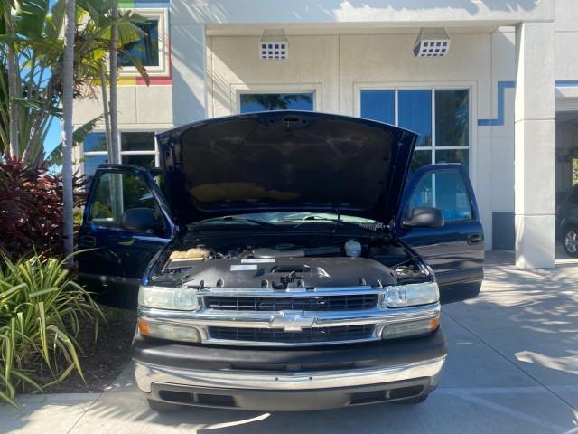 used 2003 Chevrolet Suburban car, priced at $13,900