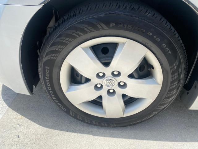 used 2008 Nissan Altima car, priced at $13,900