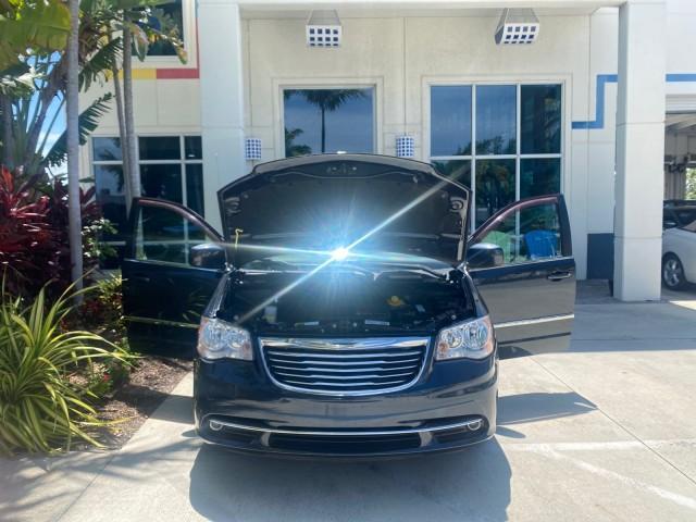used 2014 Chrysler Town & Country car, priced at $14,900