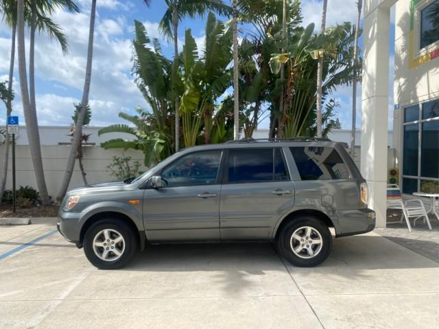 used 2007 Honda Pilot car, priced at $15,900