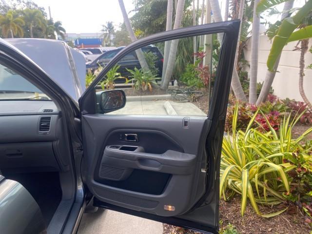 used 2007 Honda Pilot car, priced at $15,900