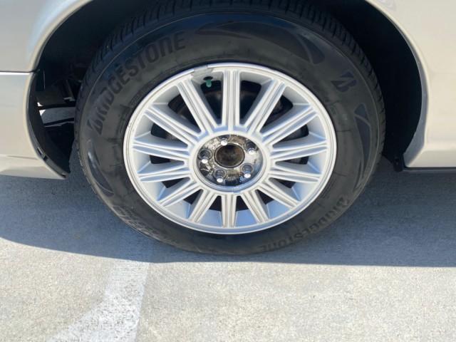 used 2009 Mercury Grand Marquis car, priced at $13,900