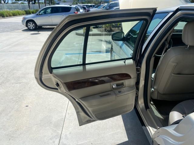 used 2009 Mercury Grand Marquis car, priced at $13,900