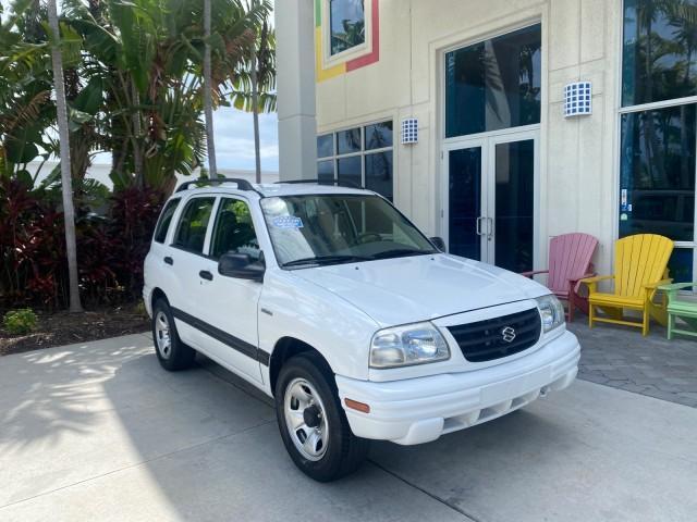 used 2001 Suzuki Vitara car, priced at $7,900