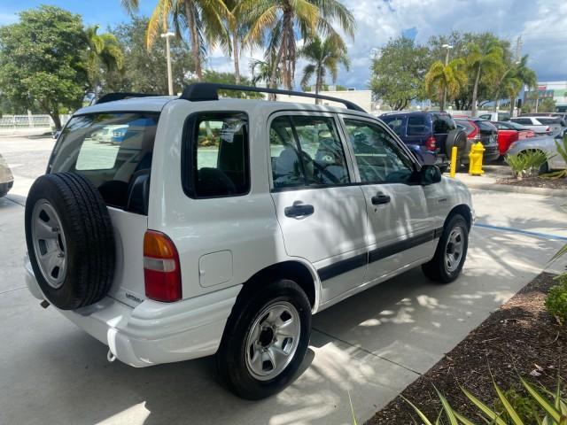 used 2001 Suzuki Vitara car, priced at $7,900