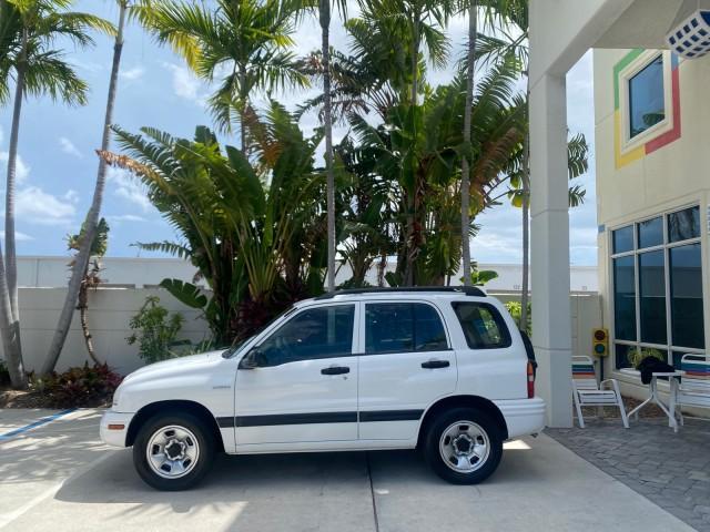used 2001 Suzuki Vitara car, priced at $7,900