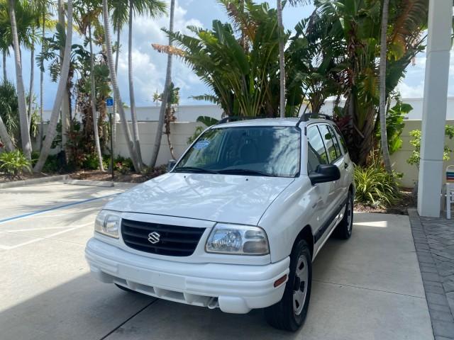 used 2001 Suzuki Vitara car, priced at $7,900