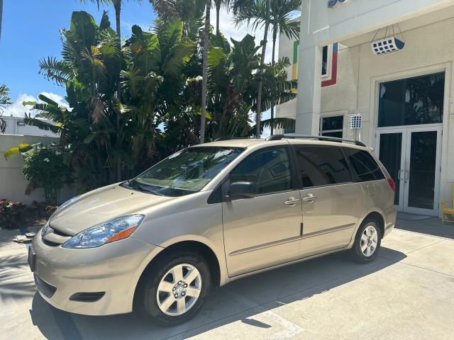 used 2006 Toyota Sienna car, priced at $9,900