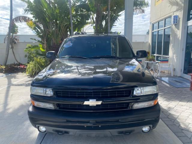 used 2001 Chevrolet Suburban car, priced at $15,900