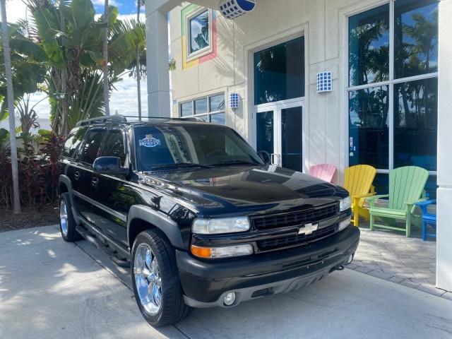 used 2001 Chevrolet Suburban car, priced at $15,900