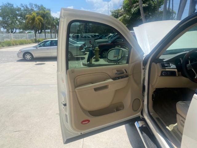 used 2013 Cadillac Escalade car, priced at $23,900