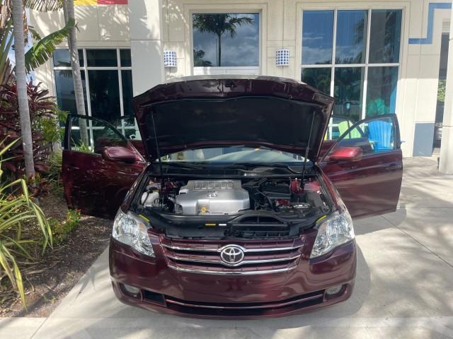used 2006 Toyota Avalon car, priced at $10,900