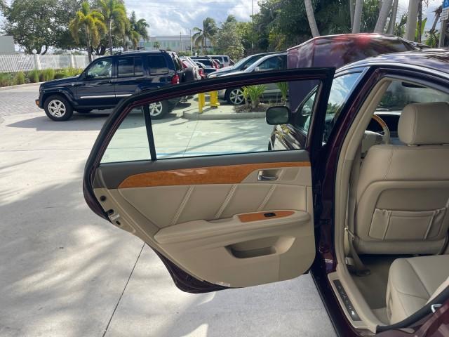 used 2006 Toyota Avalon car, priced at $10,900