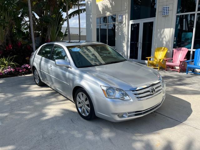 used 2007 Toyota Avalon car, priced at $14,900