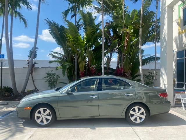 used 2005 Lexus ES 330 car, priced at $13,900